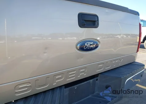 2010 Ford F-250 Cabela's/Harley-Davidson/King Ranch/Lariat/Xl/Xlt z USA, uszkodzony, nr VIN 1FTSW2BR2AEA37764